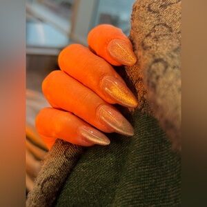 Meet your Posher, Liz